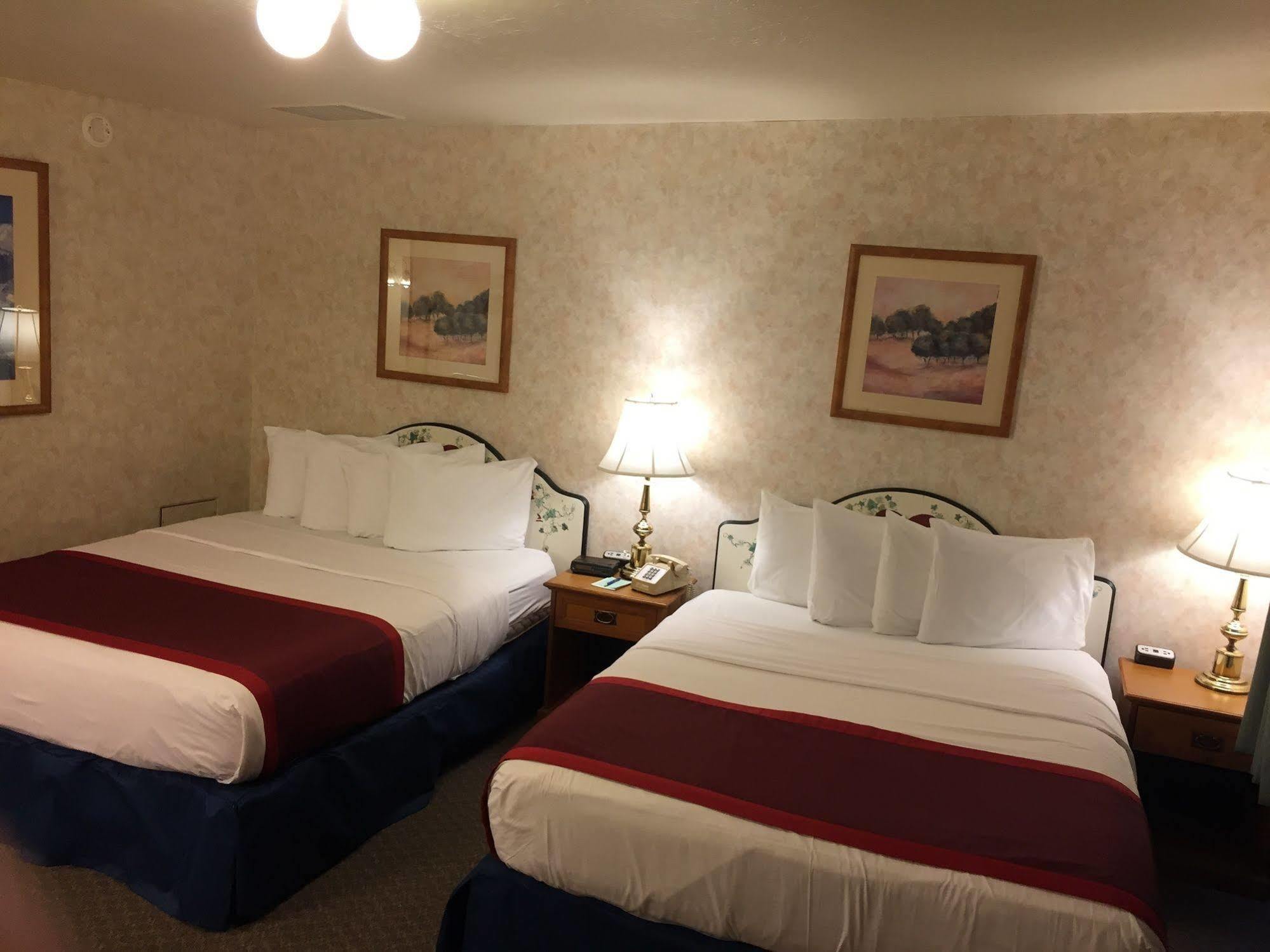Swiss Alps Inn هيبر سيتي المظهر الخارجي الصورة